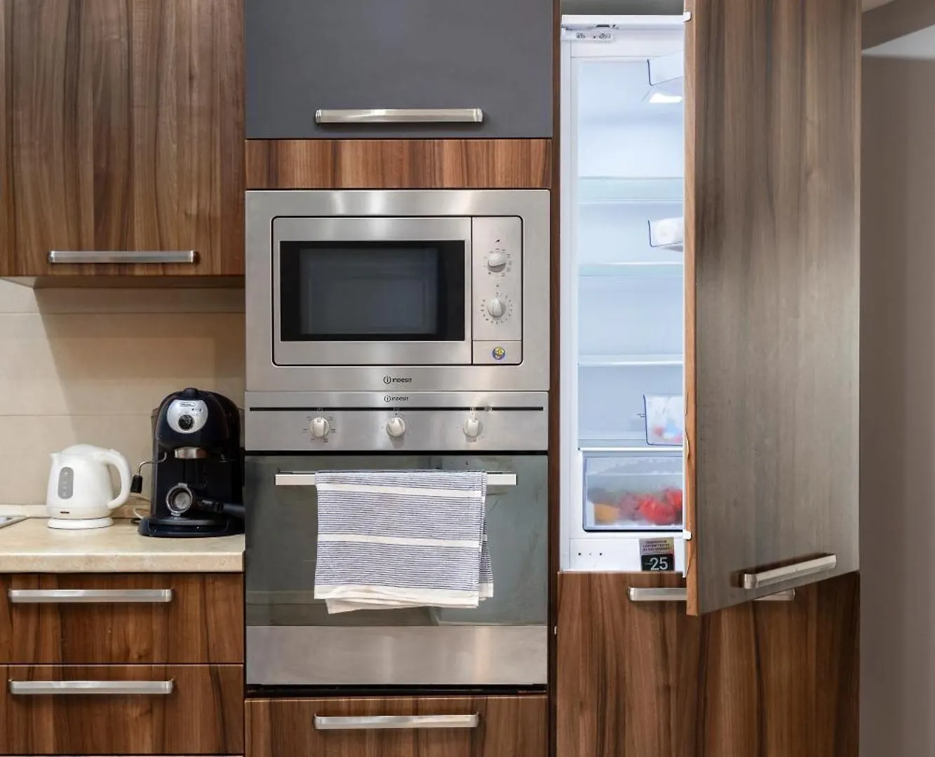 ホームステイ Modern Ensuite Rooms In Shared Apartment Near Balluta Bay Sliema Gzira Saint Julian's マルタ