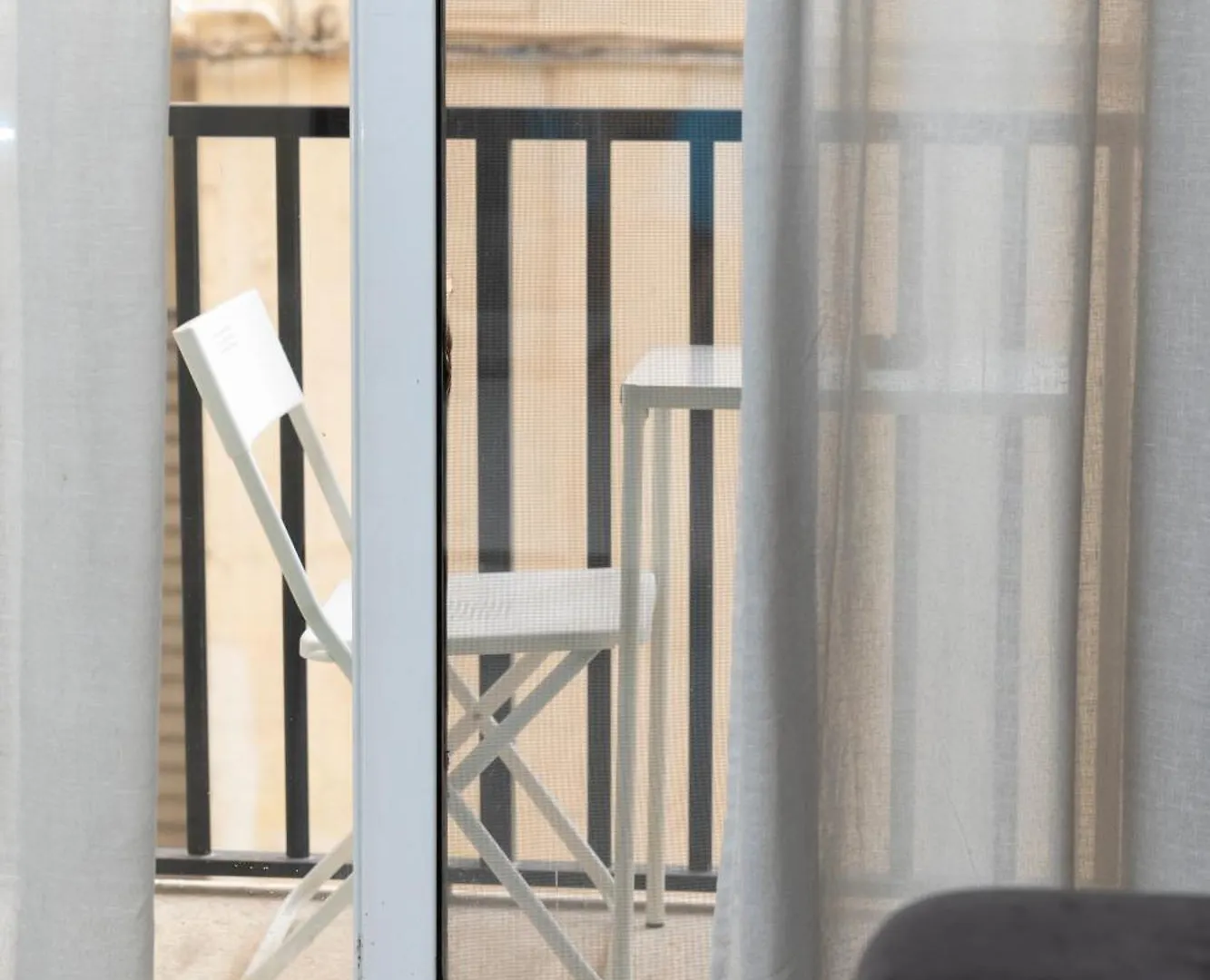 ホームステイ Modern Ensuite Rooms In Shared Apartment Near Balluta Bay Sliema Gzira Saint Julian's マルタ