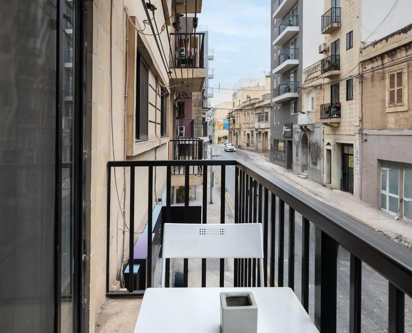 Modern Ensuite Rooms In Shared Apartment Near Balluta Bay Sliema Gzira Saint Julian's ホームステイ