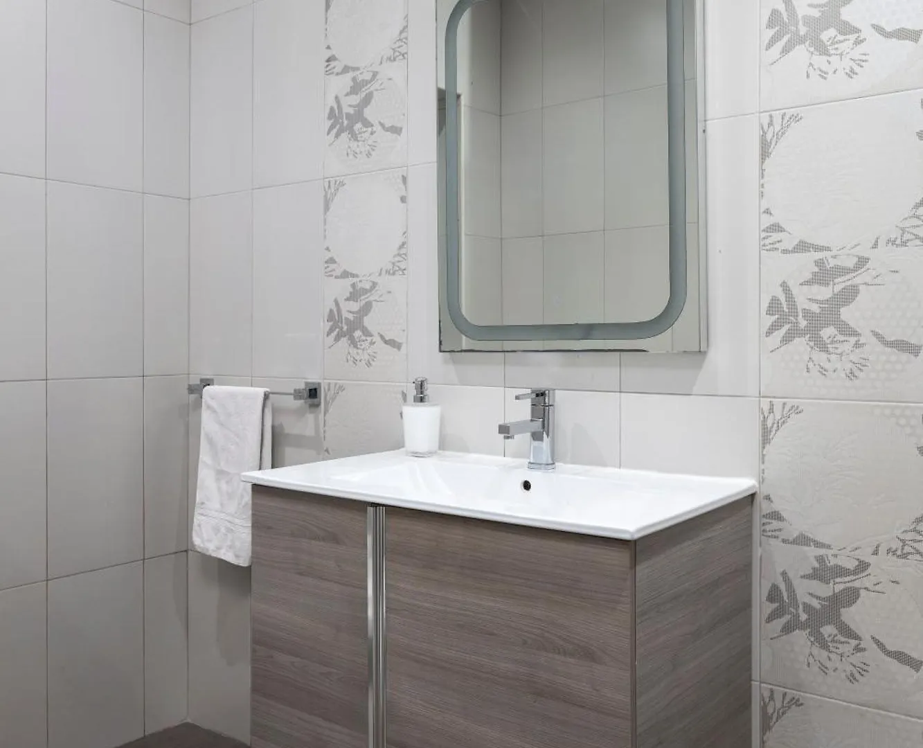 Modern Ensuite Rooms In Shared Apartment Near Balluta Bay Sliema Gzira Saint Julian's ホームステイ