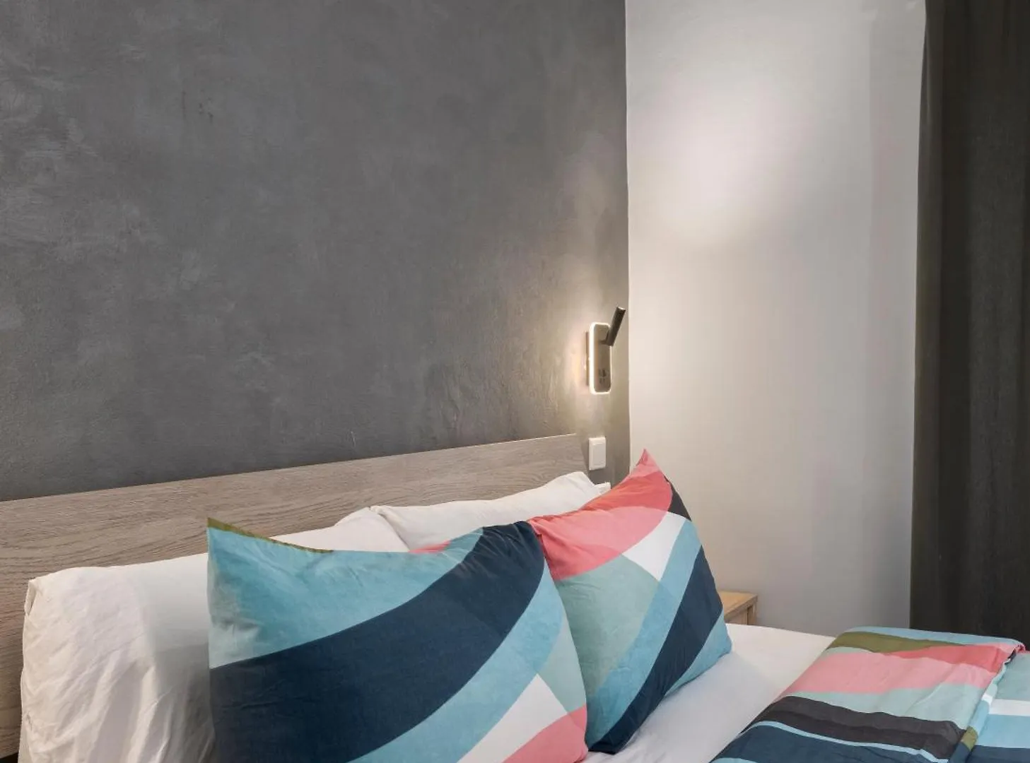Modern Ensuite Rooms In Shared Apartment Near Balluta Bay Sliema Gzira Saint Julian's ホームステイ